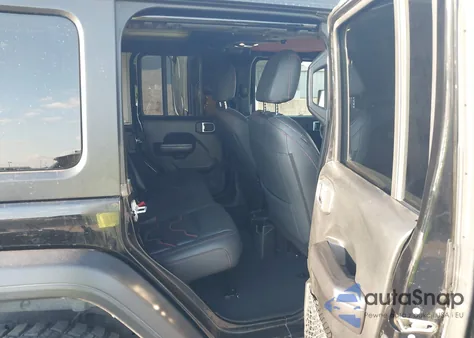 2020 Jeep Wrangler Unlimited Sport S 4X4 z USA, uszkodzony, nr VIN 1C4HJXDG3LW351096